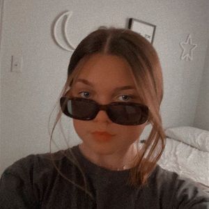 Meet your Posher, Brianna